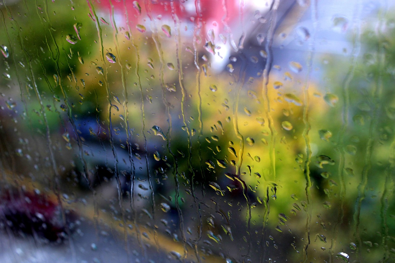特大暴雨预警信息及应对暴雨天气的挑战策略