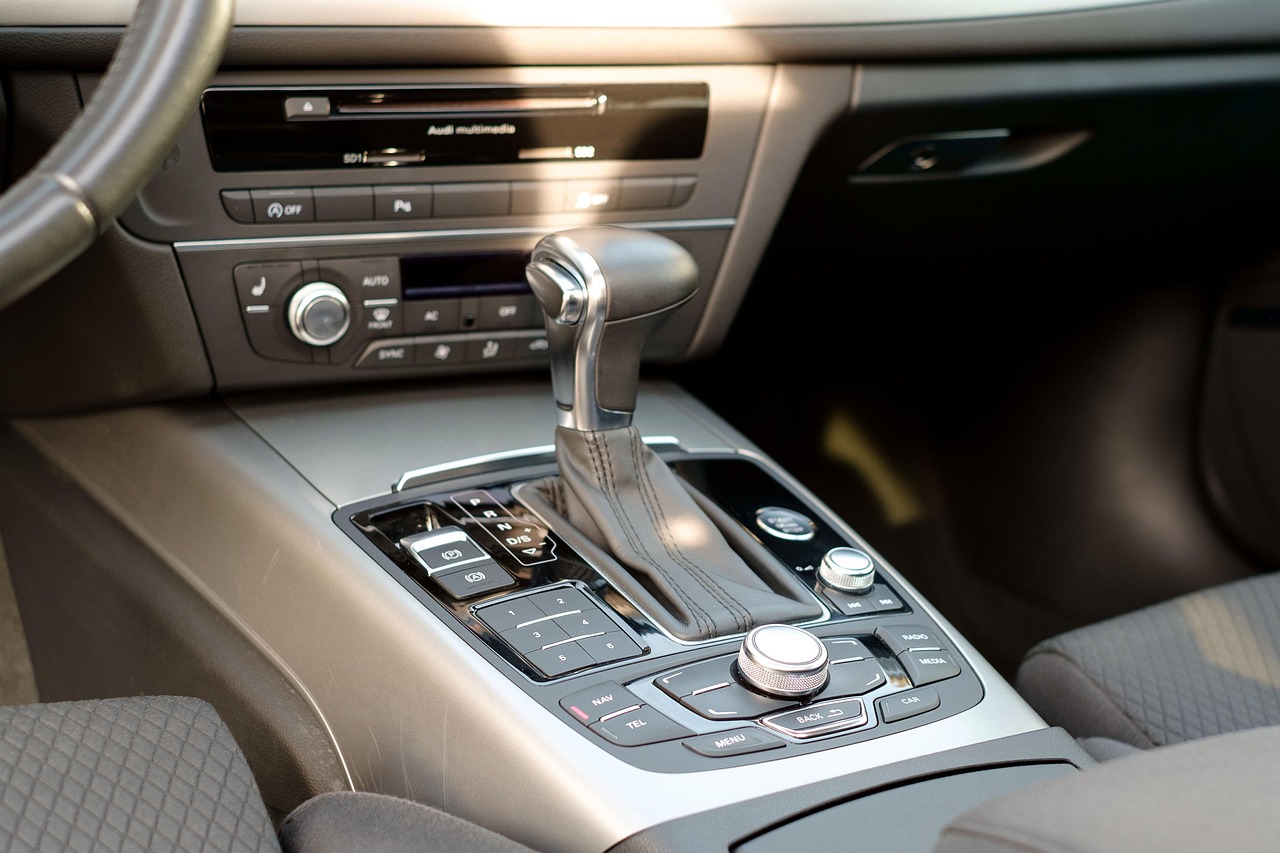 沃尔沃XC60豪华中型SUV，最新进口价格与价值新标杆