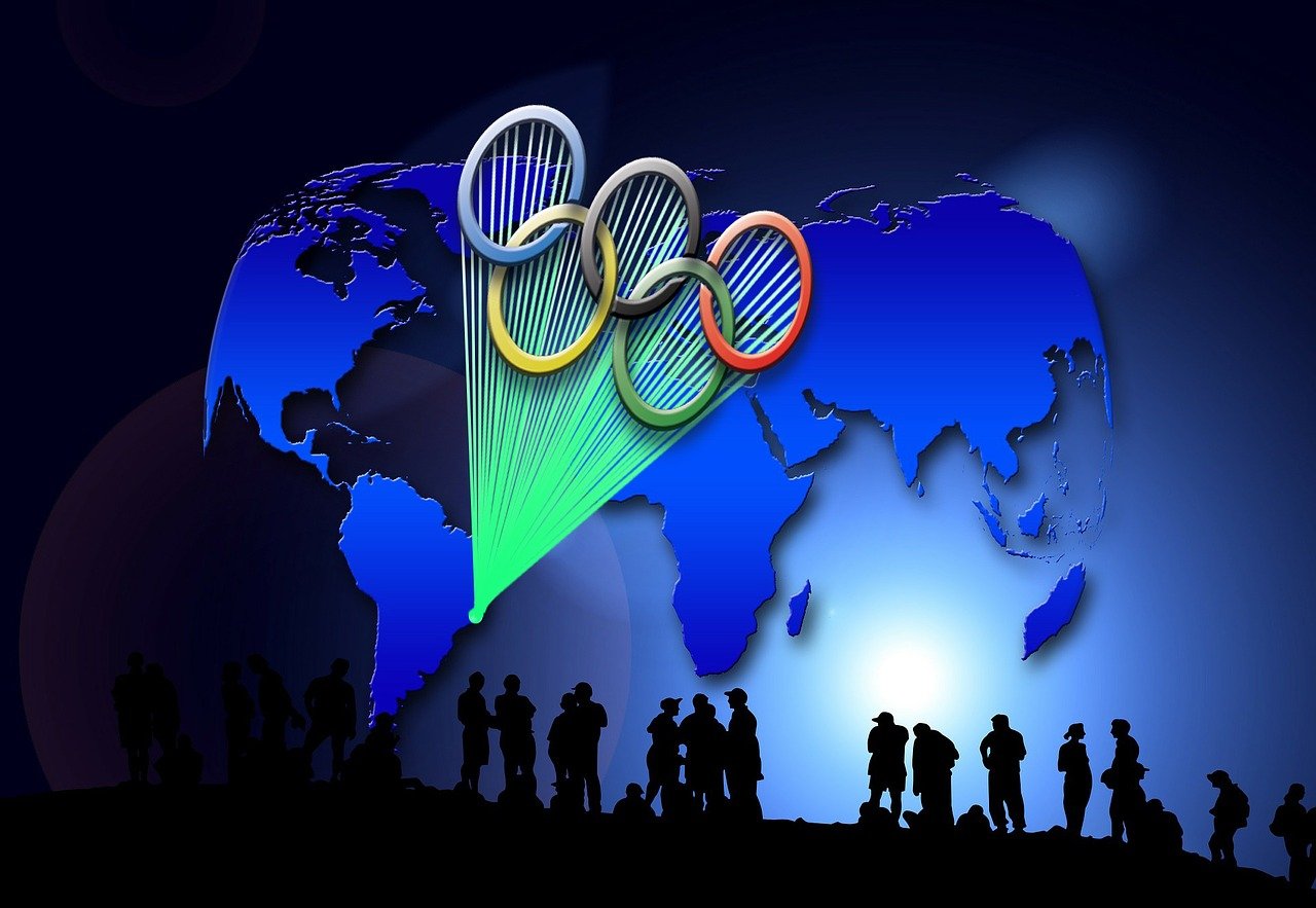 五月动漫人物图，绚烂多彩的二次元世界风采